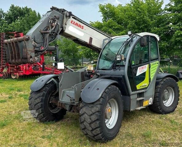 Teleskopiskais iekrāvējs CLAAS Scorpion 9055