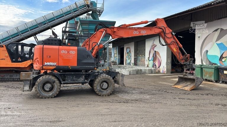 Tekerlekli ekskavatör Hitachi ZX145W-6
