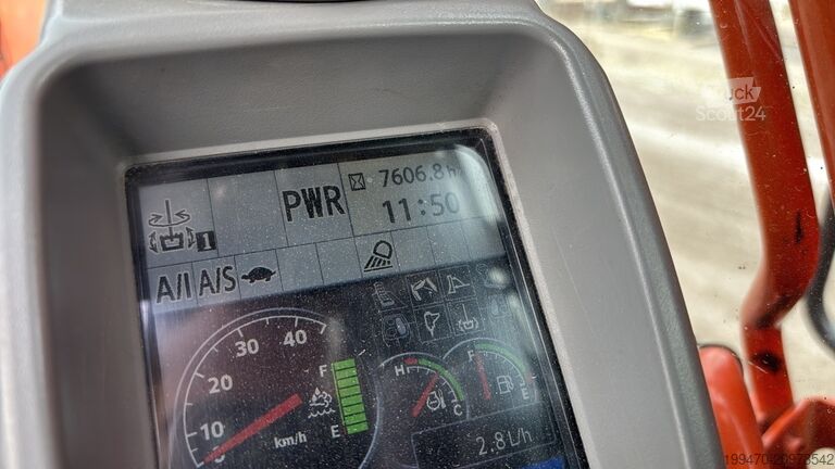 Tekerlekli ekskavatör Hitachi ZX145W-6