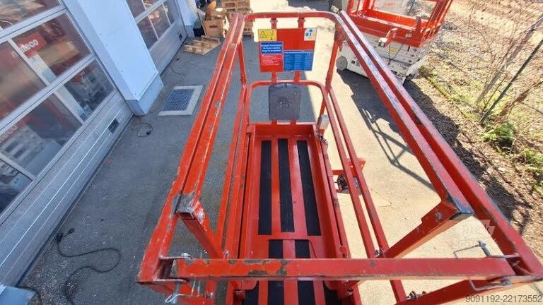 Šķēres lifts Genie GS-1932