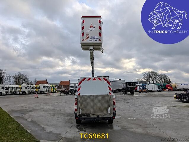 Plate-forme de levage Renault Master Master 130.35 nacelle tronque