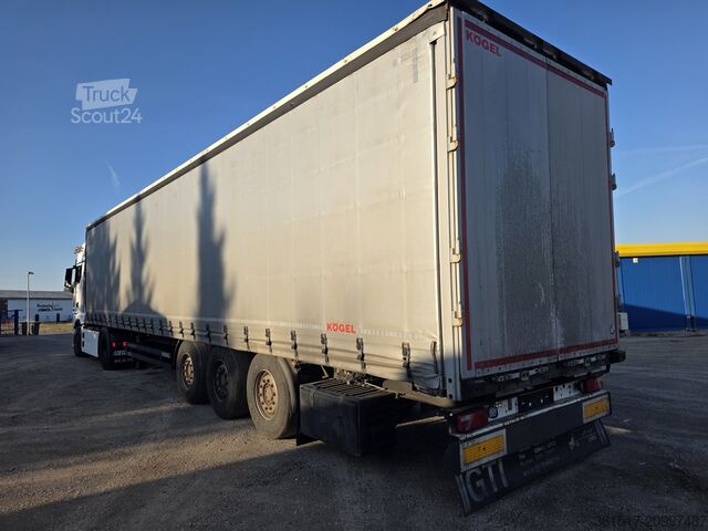 Semi-remorque bâchée Kögel SN24 mit Lenkachse
