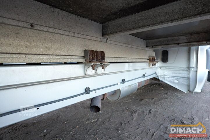 Matkalaukku Volkswagen CRAFTER 2.5L diesel - bakwagen - zilvergrijs - ...