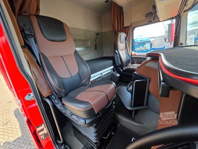 Standardni tegljač DAF XF 530 FT / Intarder / PTO / Kipphyd. / 6D