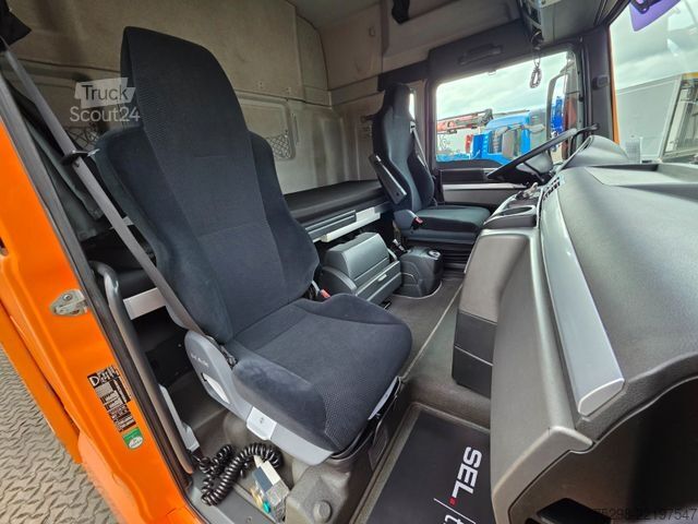 Dobozos teherautó MAN TGX 26.400 6x2/Elektrische Faltwand/Lenkachse