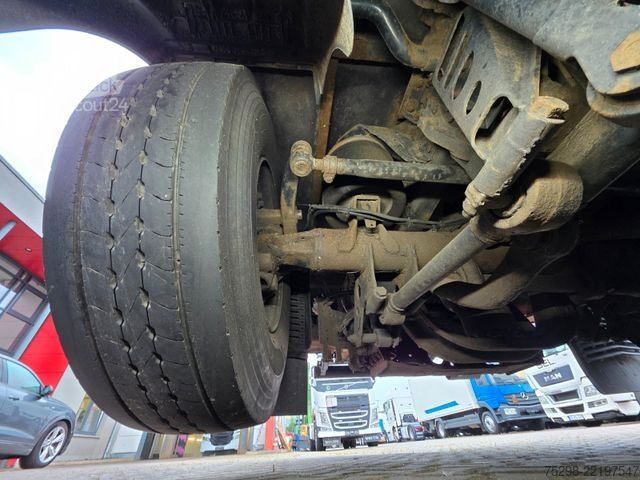 Dobozos teherautó MAN TGX 26.400 6x2/Elektrische Faltwand/Lenkachse