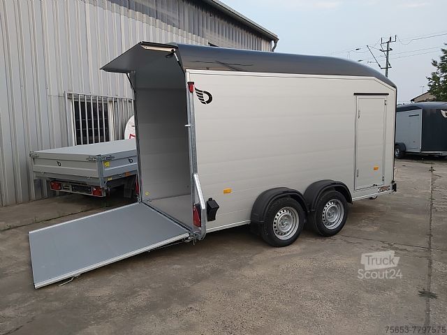 Caisse fermée (ou tôlé) Cheval Liberté C700 black 375 180 200cm Pullman 100kmH