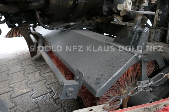Road sweeper MERCEDES-BENZ Arocs 1840  Straßenkehrmaschine BH 9 Kamera