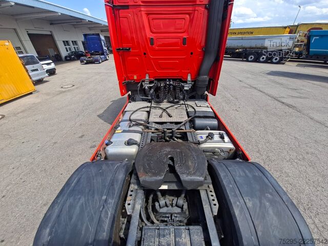 Стандартен влекач Mercedes-Benz Actros  1853 GIGA TOP   Hydraulik   VOLL   SOLO