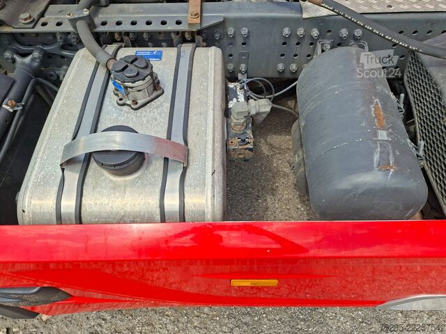 Standardní tahač Mercedes-Benz Actros  1853 GIGA TOP   Hydraulik   VOLL   SOLO