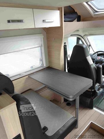 Camper semintegrato 2024 Fiat Ducato Weinsberg Carasuite | Automatico | 5 posti letto