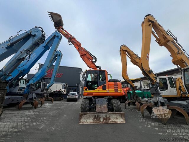 Pelle sur pneus Komatsu PW 148-8