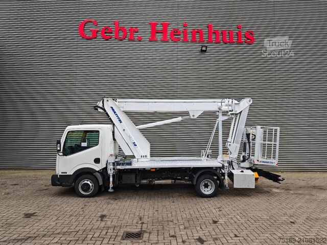 Lifting platform Nissan Cabstar 35.12 NT400 Multitel MJ201