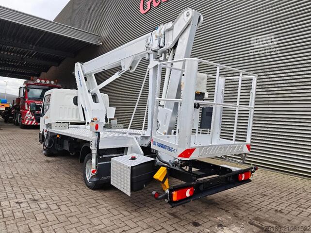 Lifting platform Nissan Cabstar 35.12 NT400 Multitel MJ201