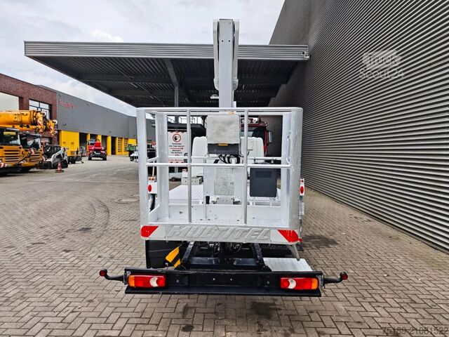 Lifting platform Nissan Cabstar 35.12 NT400 Multitel MJ201