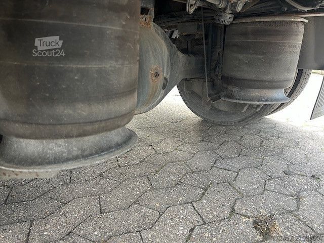 شاحنة صندوقية MERCEDES-BENZ ATEGO 818 816 BLUMENKOFFER LUFTFEDERUNG MANUEL