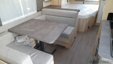 Τροχόσπιτο Hobby De Luxe 560 KMFe 2000kg Vorzeltaußensteckdose