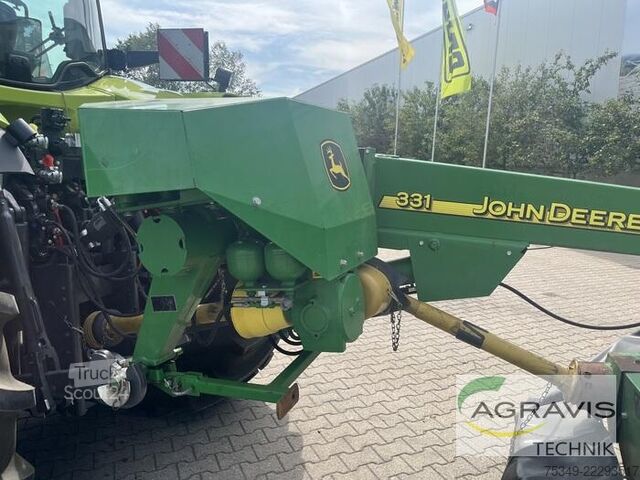 Mașină de cosit John Deere CC0331