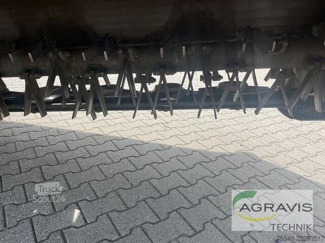 Mașină de cosit John Deere CC0331
