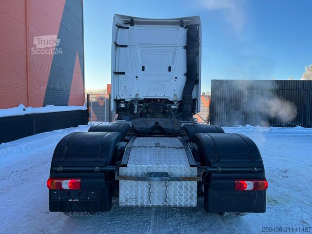 Стандартний трактор Mercedes-Benz Actros 2553 6x2 STREAMSPACE