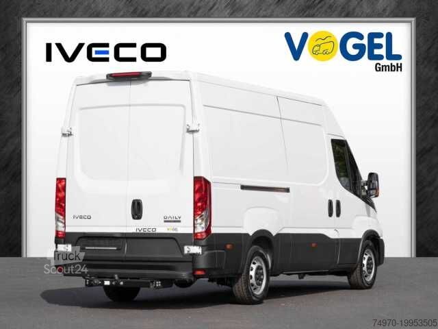 Panel van Iveco Daily 35S16A8V/P Kastenwagen Automatik