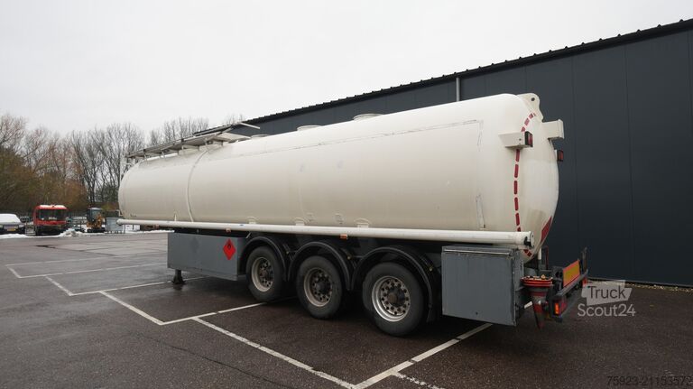 Tanker truck Schrader ADR fuel tank trailer