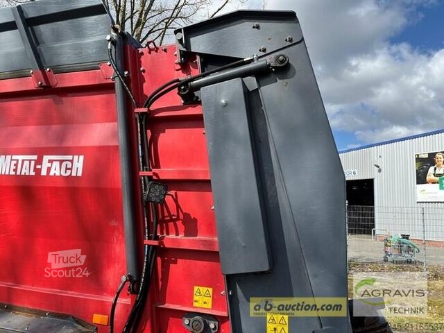 Gödningsspridare MF Metal-Fach N272/2