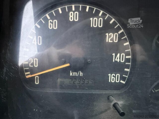 Plateforme de chargement ouverte ISUZU NPR77 - 3.5T - 3.0L DIESEL - PICK-UP 4m75 - MAN...