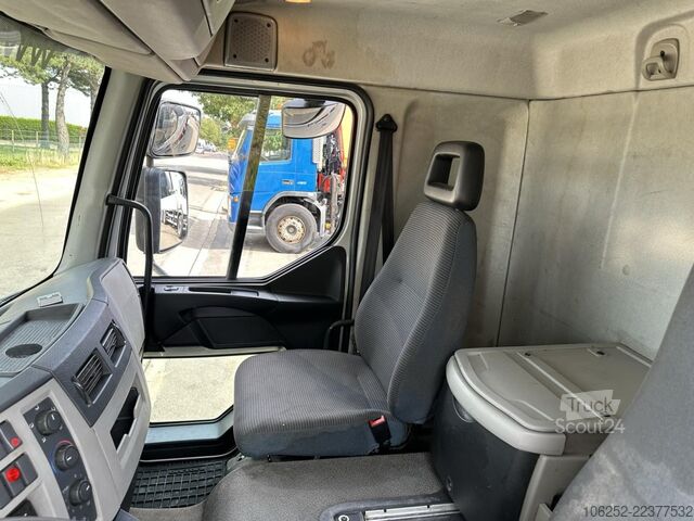 Open laadbak Volvo FL 240 EEV PLATEAU + KRAAN PK 9002-EH C (4x) + ...
