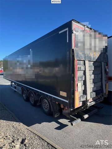  Ekeri box semi-trailer with full side opening and lift