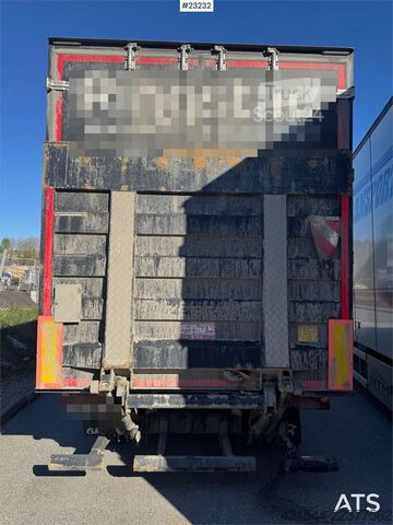  Ekeri box semi-trailer with full side opening and lift