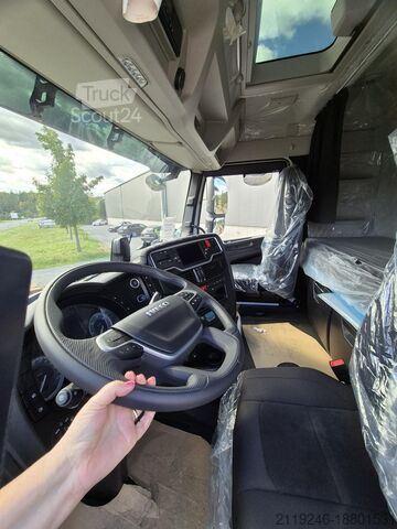 Ribaltabile scarrabile con Hiab Multilift Ultima Iveco X-WAY Fahrgestell AS280 X 53Y/PS ON