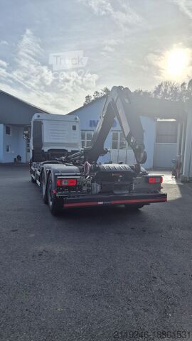 Ribaltabile scarrabile con Hiab Multilift Ultima Iveco X-WAY Fahrgestell AS280 X 53Y/PS ON