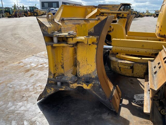 Нивелировочная машина Komatsu D61PXi-24