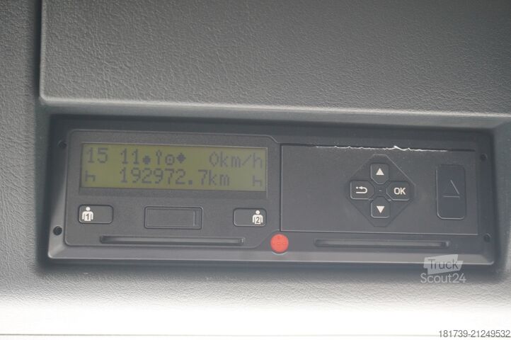 Standard tractor unit MAN TGX 18.420 tractor unit / 190 tho. km