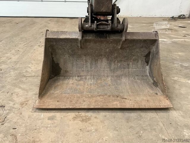 Raupenbagger Hitachi ZX 135 US