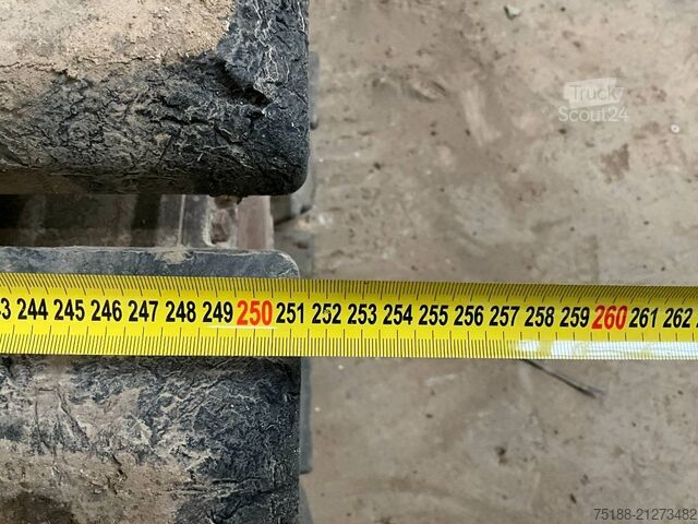 ķēžu ekskavators Hitachi ZX 135 US