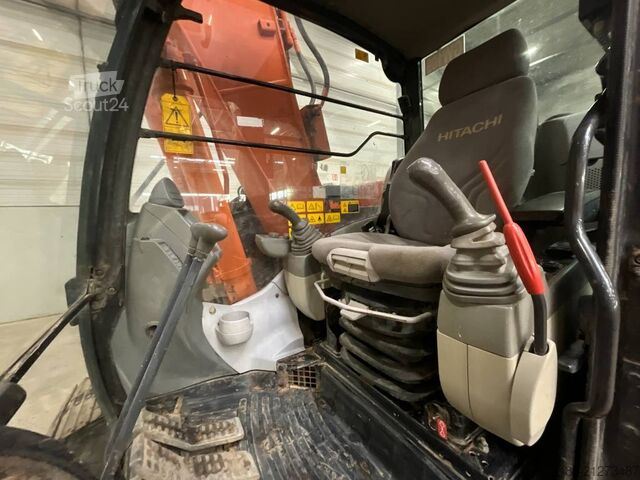 Raupenbagger Hitachi ZX 135 US 5-B