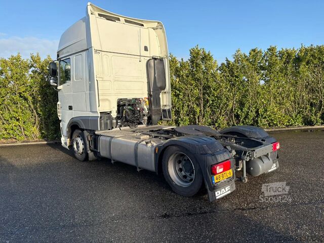 Volume-SZM DAF XF480 FT Super Space Cab Low Deck