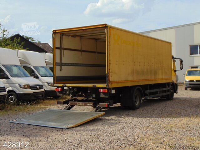Camião de caixa fechada IVECO ML 120 E 28 EuroCargo
