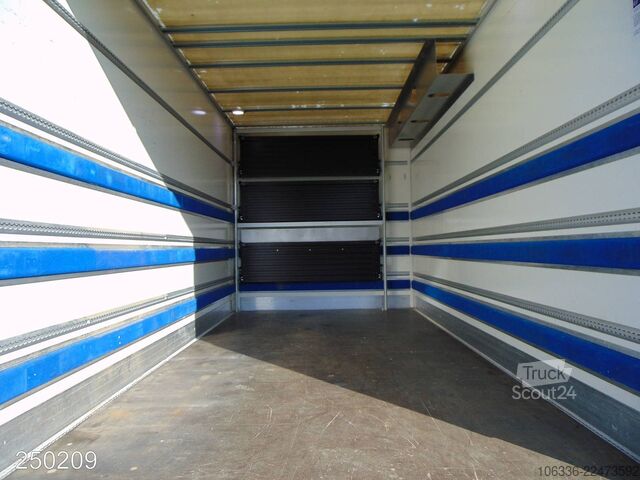 Skåpbil VW Crafter 2.0 TDI 35 180 2.0 TDI Maxi Klima-Kamera