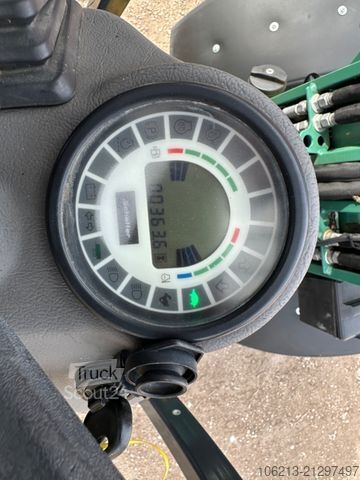 Wheel loader SCHAEFFER 2436 , Hebt 3tonnen  extra tegen