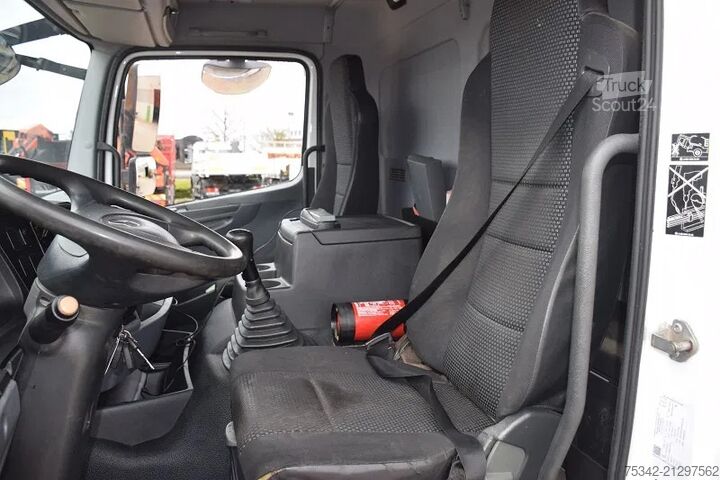 Plateau de chargement Mercedes-Benz Axor 1829 + Fassi 135 Flygip