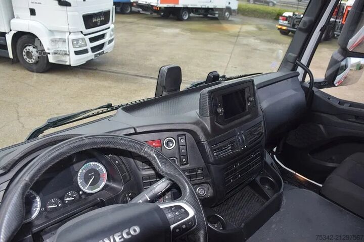 Standard-SZM Iveco S-WAY AT460S
