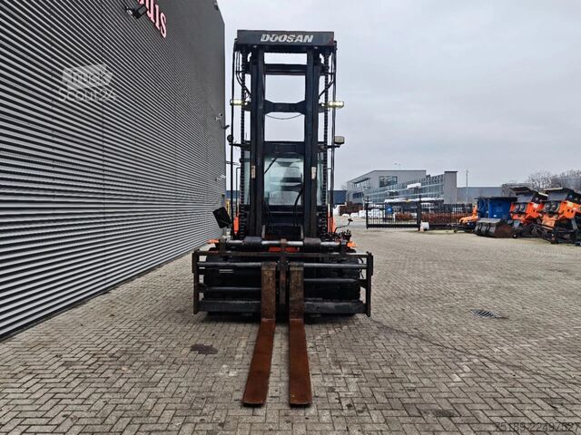 вилочный погрузчик Doosan D1105-5