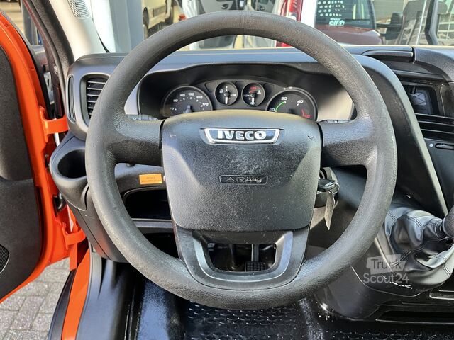 Loading platform Iveco Daily 35C15 2.3 375 Trekhaak 3500kg Laadklep 50...