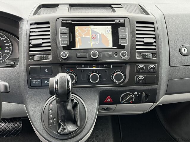 Autobus pasażerski Volkswagen Transporter Kombi 2.0 TDI DSG Automaat L2H1 BPM...