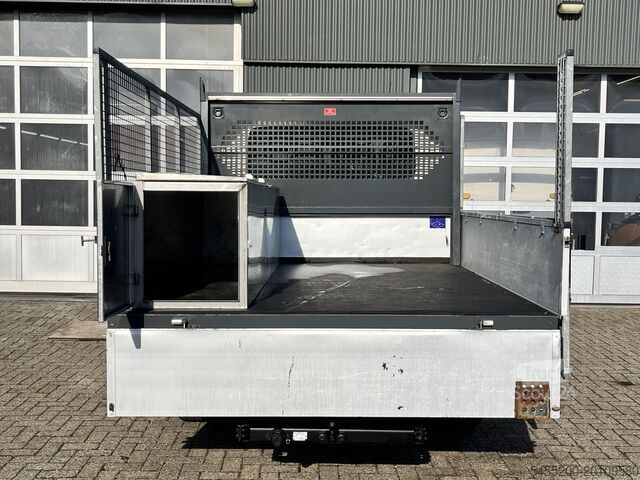 Platforma de încărcare Iveco Daily 35S11D 2.3 345 7 persoons 3500kg trekgewi...