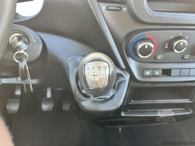 Platforma de încărcare Iveco Daily 35S11D 2.3 345 7 persoons 3500kg trekgewi...