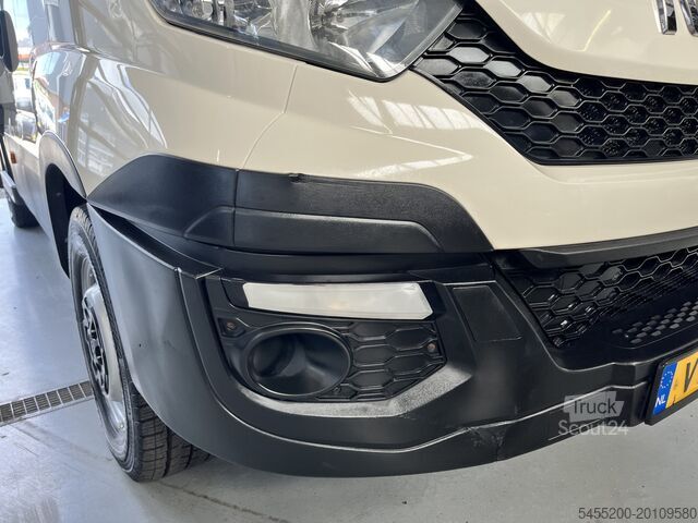 Platforma de încărcare Iveco Daily 35S11D 2.3 345 7 persoons 3500kg trekgewi...